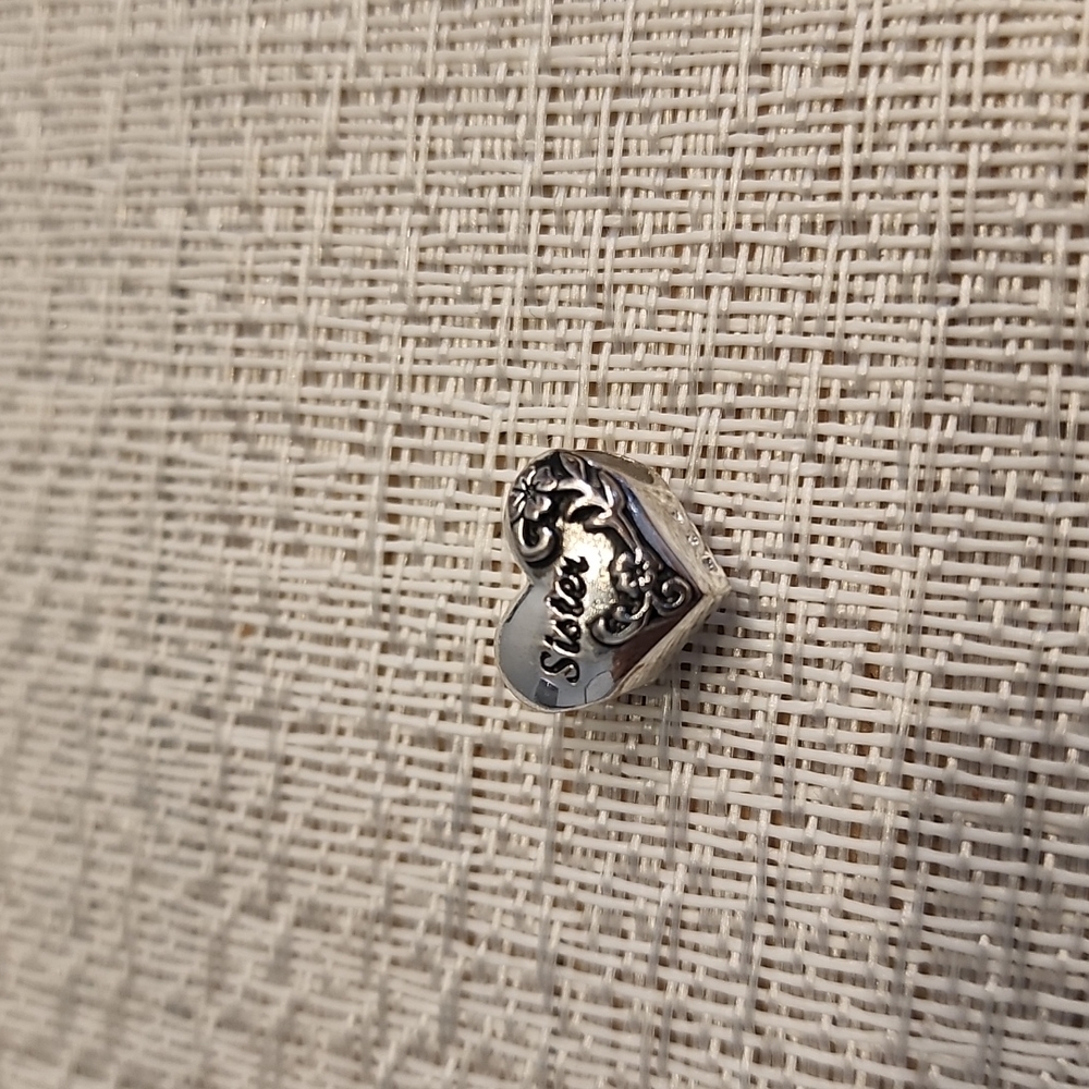 Individuality Sister Bead